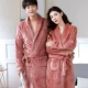 Pyjama đồ ngủ cặp vợ chồng dày flannel san hô lông cừu mùa thu và mùa đông áo choàng dài tay áo choàng tắm nam và nữ dịch vụ nhà - Night Robe