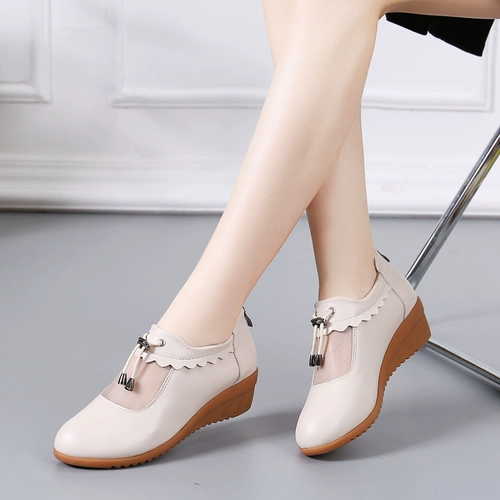 Летняя обувь для матери, танцующие сетчатые дышащие комфортные туфли, мягкая подошва, из натуральной кожи