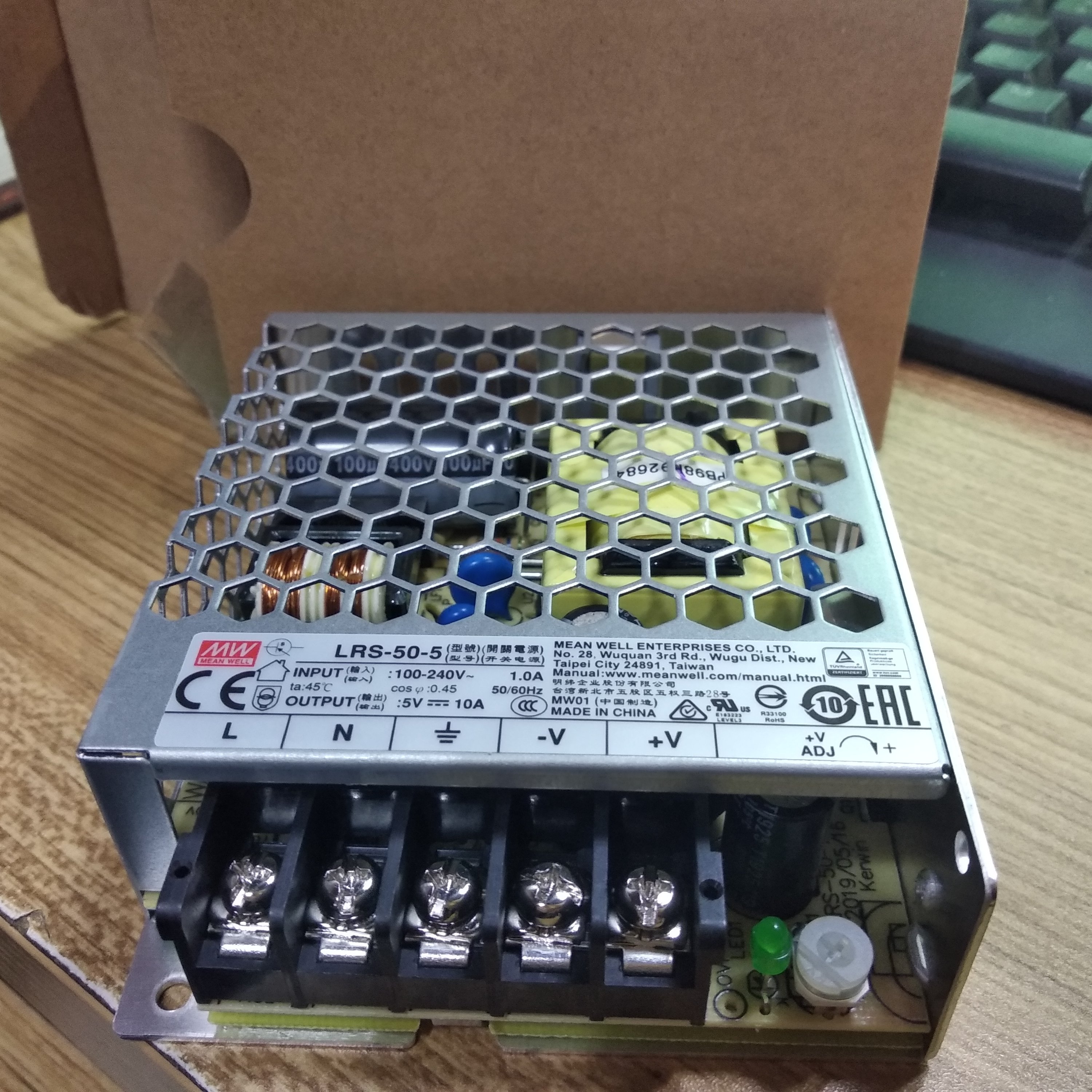nguồn tổ ong 5v 40a LRS-50-5 Đài Loan Mingwei 50W5V chuyển đổi nguồn điện 10A DC hộp đèn ổn định LED cho Mingwei NES-50 bộ nguồn tổ ong 12v 10a nguồn 24v 15a