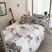 Bộ đồ giường bốn mảnh bộ 1.8 ký túc xá sinh viên ba mảnh đặt 1.2 giường đơn thoải mái ngủ khỏa thân tấm chăn