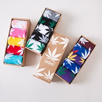 5 đôi hộp quà tặng maple leaf socks nam giới và phụ nữ cotton vớ bít tất ulzzang Harajuku xu hướng ống vớ skateboard tất dệt kim