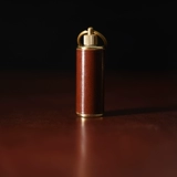 Ретро кожаный портативный брелок, зажигалка на керосине, моторное масло на день Святого Валентина, простой и элегантный дизайн, воловья кожа