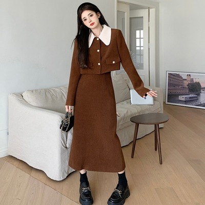 taobao agent Autumn retro set, pleated skirt, plus size, Chanel style, french style, for pear shaped body