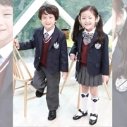 Quần áo trường mẫu giáo Anh đồng phục tiểu học và trung học phục vụ lớp học mùa xuân và mùa thu Phiên bản Hàn Quốc của bộ đồ phù hợp với trang phục phục vụ lớp trẻ em - Đồng phục trường học / tùy chỉnh thực hiện