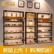 kệ trưng bày giày dép bằn gỗ công nghiệp khung sắt treo tường chắc chắn kệ trưng bày rượu