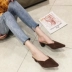 Phiên bản Hàn Quốc của người mẫu hoang dã khí chất với đôi giày da lộn nông cạn với đôi dép nữ nửa kín đáo của Baotou mùa xuân 2019 - Dép Dép