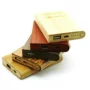 Vỏ gỗ sạc kho báu có thể được tùy chỉnh logo vỏ gỗ di động sạc điện kho báu khắc laser từ - Ngân hàng điện thoại di động sạc dự phòng ava