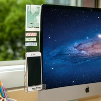 В левой стороне дисплея есть канавки (модернизированные)