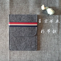 Темно -серой