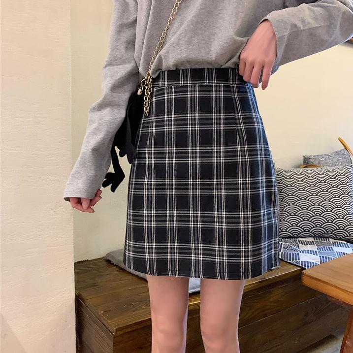 Black And White Check & StyleKorean version lattice skirt female Short skirt Retro Port style Versatile student High waist A-line skirt spring fashion Show thin ins