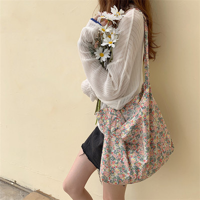 taobao agent Brand fresh Japanese school skirt, one-shoulder bag, South Korea, floral print