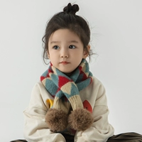 【2004】 -A Blue and Red Hair Ball Model