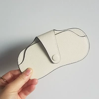 Паттерна ладонь 127 молоко белое резервирование