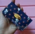 Nhật Bản màu xanh đen phiên bản giới hạn Hello kitty túi khóa với thẻ hóa đơn phim hoạt hình dễ thương hộ chiếu - Trường hợp chính Trường hợp chính