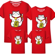 Mùa hè 2018 gia đình mới trang bị áo thun ngắn tay màu đỏ một gia đình gồm ba hoặc bốn chiếc áo thun may mắn mèo mèo cha mẹ