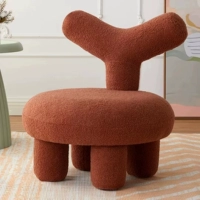 Модель ягненка коричневого типа