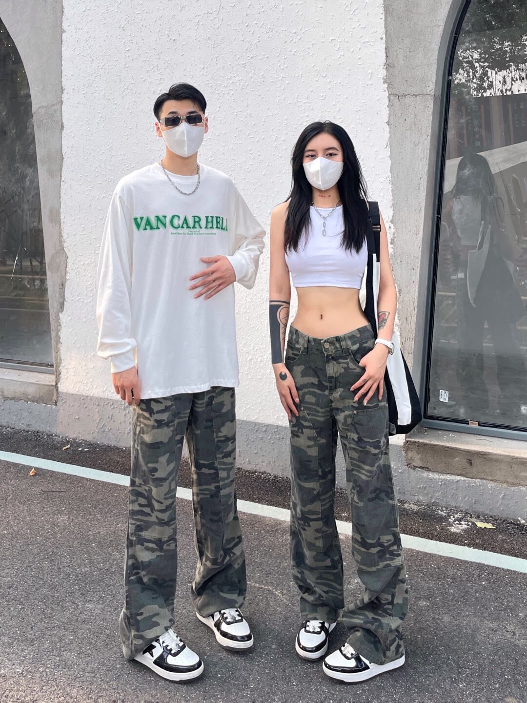美式高街迷彩休闲工装裤男宽松直筒军绿设计感小众百搭情侣长裤子