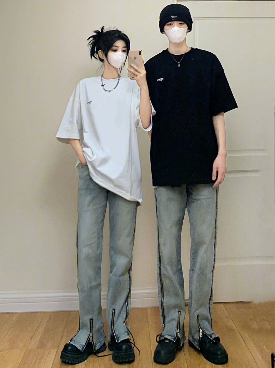 American vibe style couple pants, high street trendy brand design sense, niche washed distressed zipper split jeans for men