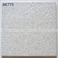 AK775