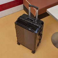 Бизнес-чернокостки-алюминиевые рамки плюс сплошная модель