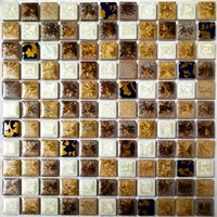 Темно-желтый