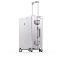 Серебряный, металлический, алюминиево-магниевый сплав