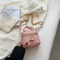 Розовый, маленький