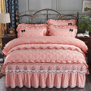 Váy ngủ dày châu Âu bốn bộ chăn ngủ màu nude chăn công chúa gió ren bốn bộ giường 1,8 m - Bộ đồ giường bốn mảnh