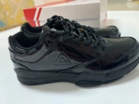 Великолепная черная патентная кожа