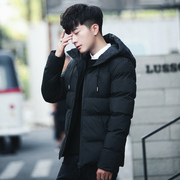2017 mùa thu và mùa đông mặc người đàn ông Hàn Quốc của chiếc áo khoác ngắn dày với mui xe xu hướng thể thao bông ấm quần áo mùa đông windproof phù hợp với