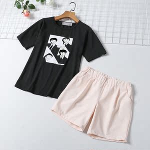 Giản dị phù hợp với nữ in ngắn tay T-Shirt + đàn hồi eo quần short chân rộng quần short mùa hè hai mảnh đặt 7C447