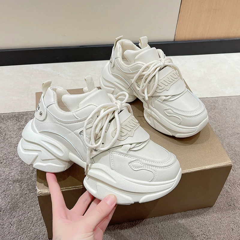 Европейские интернет-знаменитости Dad Shoes для женщин, очень популярные кроссовки на толстой подошве с узким тазом/малой талией, стиль весна-лето, женская обувь с мягкой подошвой, не устают ногам