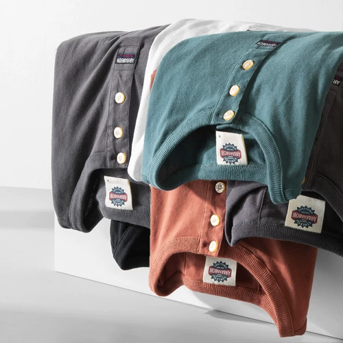 Ретро базовый приятный телу лонгслив, в американском стиле, осенний