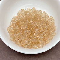 Цвета шампанского