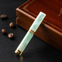 Нефритовый рот укуса (золотисто -грубый средний тонкий трехцелевой