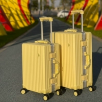 Молоко желтое (отправьте прозрачную коробку)