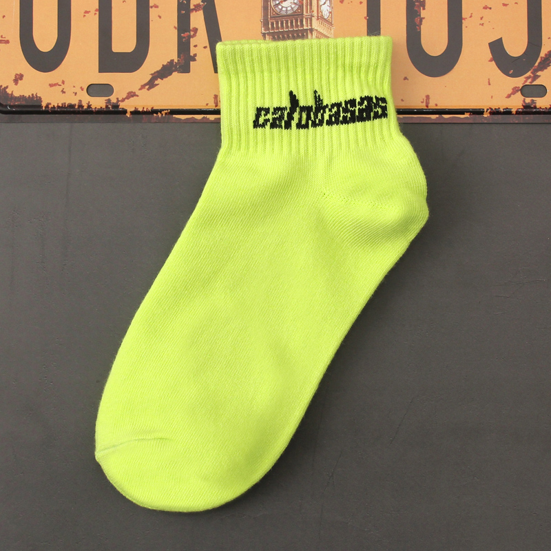 Socks Fluorescent GreenCALABASSA english Kanye yeezy orange Socks men and women Middle cylinder High street fluorescence Fashionable socks Basketball Sports socks