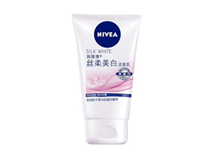 Nivea, осветляющее очищающее молочко, 100г