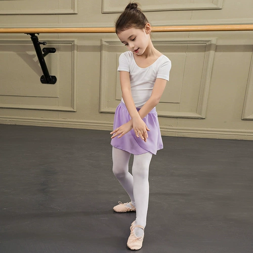 Французская санша санжа балетная танце