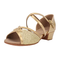 Золотые блестки для ногтей