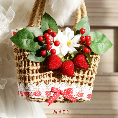 taobao agent Genuine design strawberry, handheld basket, shoulder bag, handmade, Lolita style