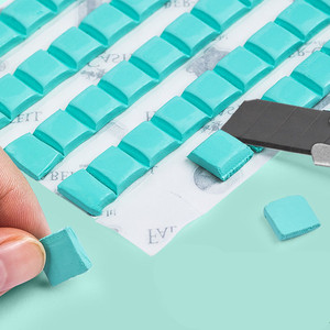 蓝丁胶蓝白胶耳机清洁无痕照片相