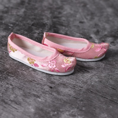 taobao agent 3 -point baby costume shoes BJD three -point tie shoes embroidered flower shoes classical boots 60 cm doll pink white shoes