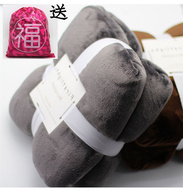 Chăn mỏng điều hòa không khí đa chức năng Bắc Âu nap nam đặc biệt màu đen và trắng chăn lớn văn phòng giải trí khách sạn ăn trưa phá vỡ