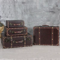 Крэт коричневый