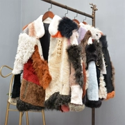 Áo lông cừu nhiều màu 2018 một chiếc áo khoác lông ngắn nữ lông cừu Tuscan màu lông tương phản
