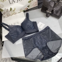 Qiao Qiao Lajoe Summer Chao Soft Cloud -чувствительный к хлопкам и корректирует костюм нижнего белья, чтобы получить нижнее белье