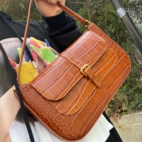 Кожаный, качественный, крокодиловый принт