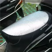 Mùa hè xe điện chống nắng đệm ghế chống thấm nước phản chiếu nhôm lá phim cách nhiệt pad ghế - Đệm xe máy