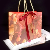 Бордовая лента